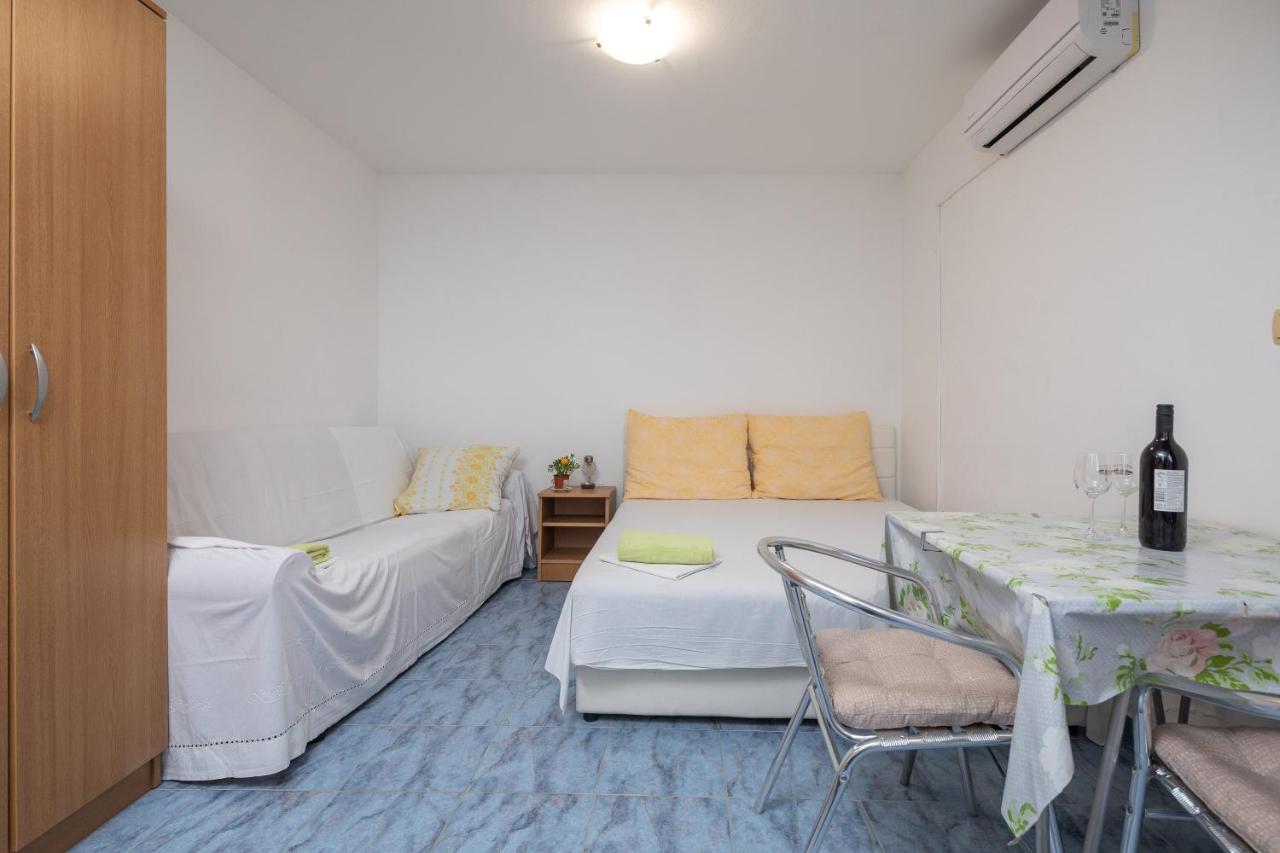 Beach Apartments "Bili Cvitak" Дуче Экстерьер фото