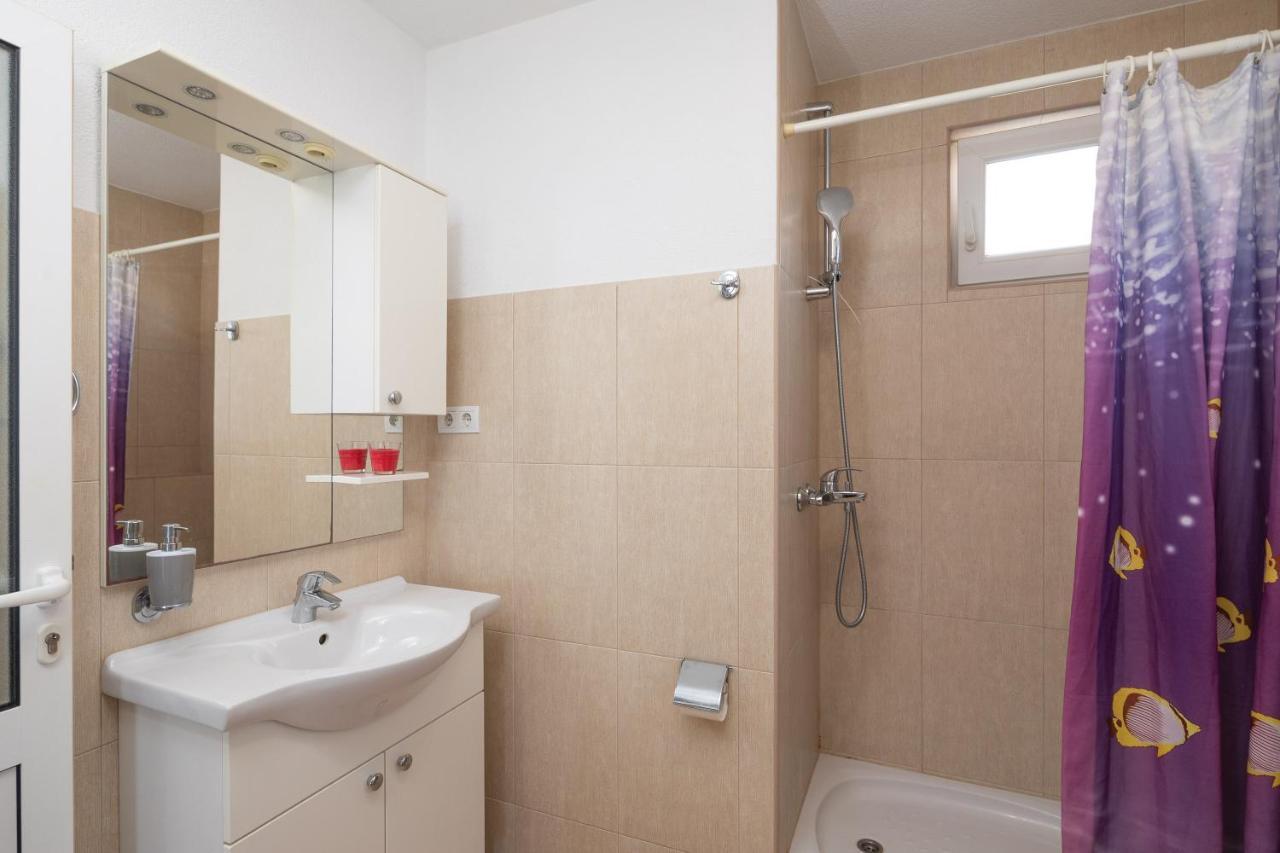 Beach Apartments "Bili Cvitak" Дуче Экстерьер фото