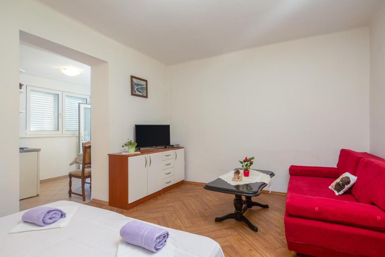 Beach Apartments "Bili Cvitak" Дуче Экстерьер фото